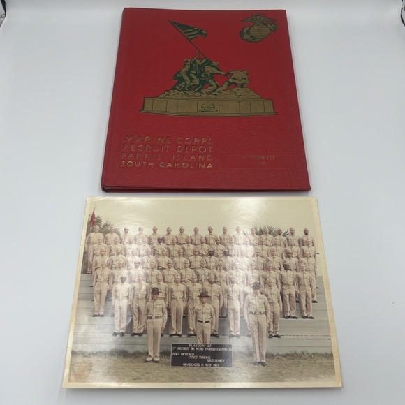 USMC Marine Corps Recruit Depot Paris Island Yearbook 1971‎ Platoon 127 W/PHOTO - Picture 1 of 9